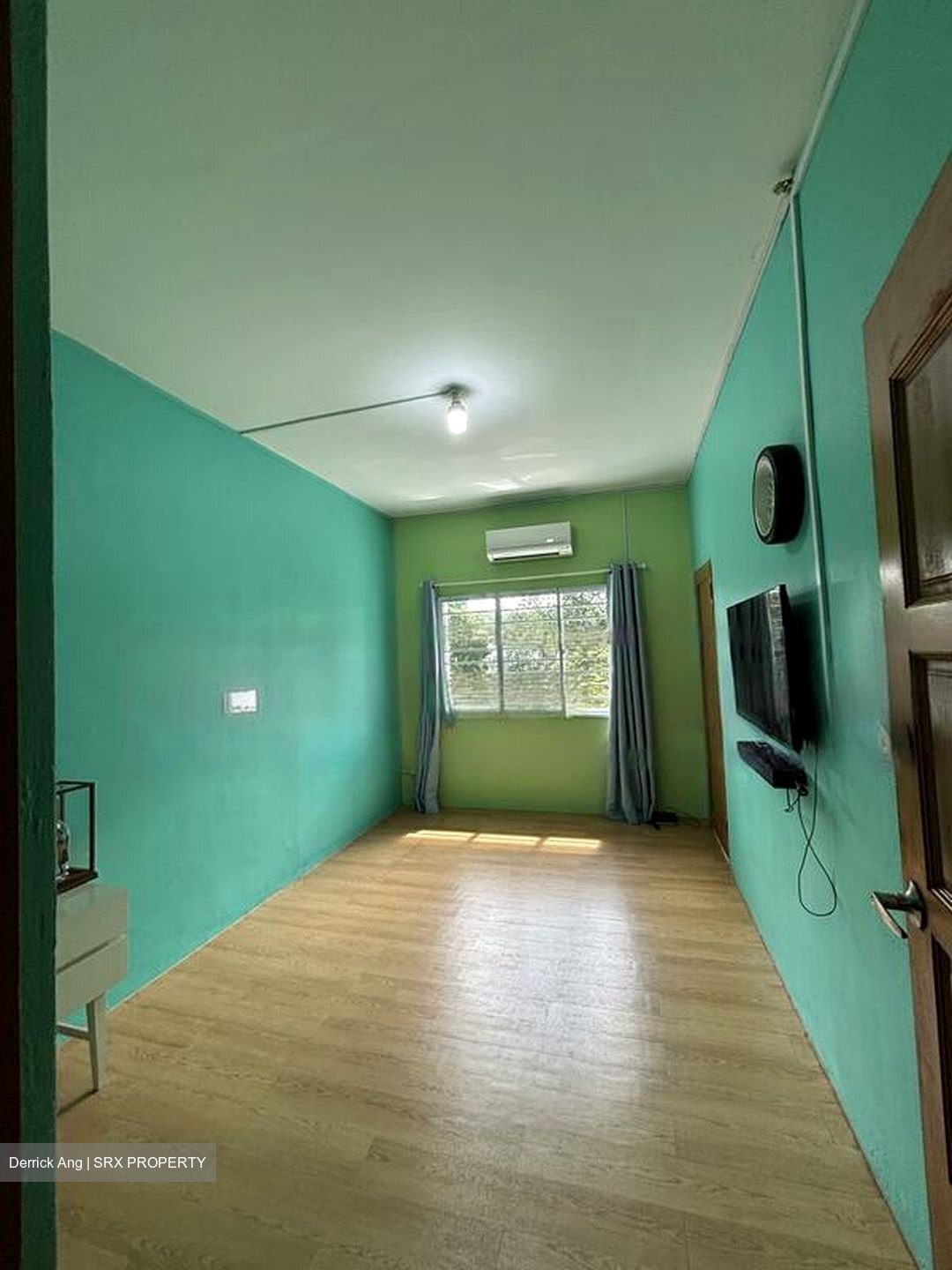 Mount Sinai (D10), Terrace #456398951